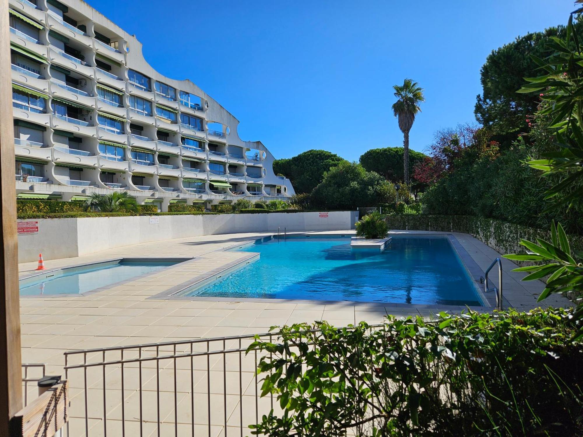 Superbe T2 Tout Confort 3 Etoiles, Entierement Renove Avec Piscine, Parking, Clim, Wifi, Netflix La Grande-Motte Eksteriør billede